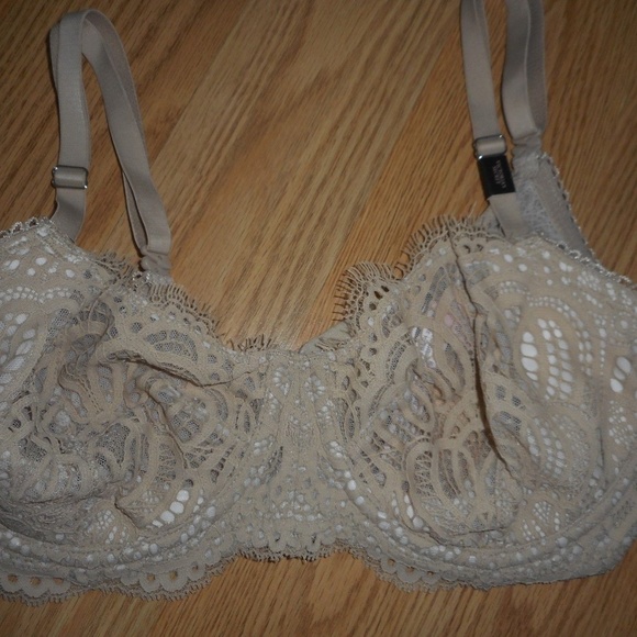 34D Victoria's Secret Nude Lace Dream Angels Bra - Picture 3 of 5